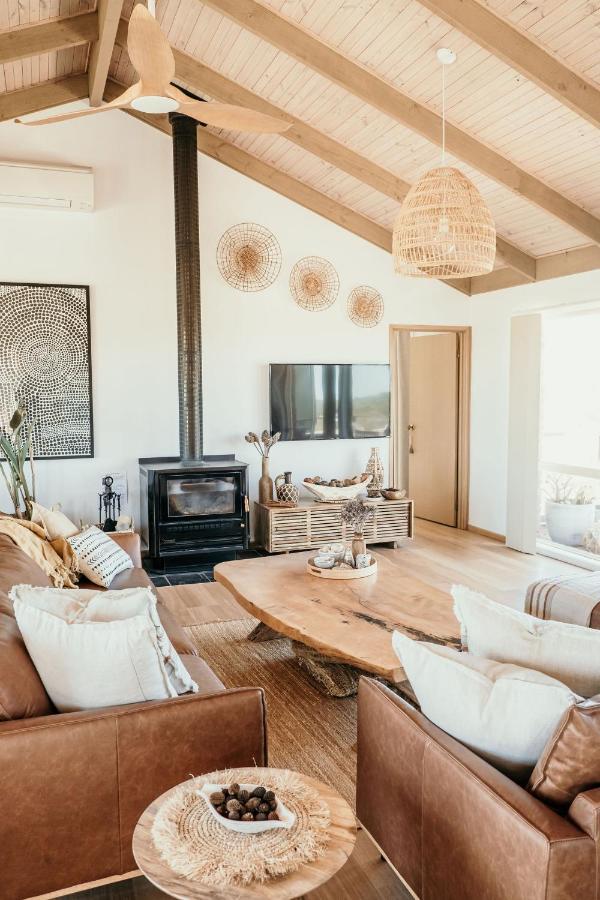 Sunsets On Martyrs Coastal Luxury Beach House Peterborough Bagian luar foto